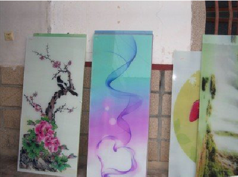  靖江玻璃喷绘的特点。